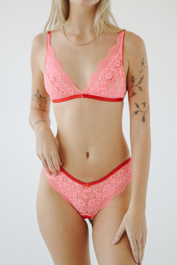 Florence and Brazilian Set | Lady in Red