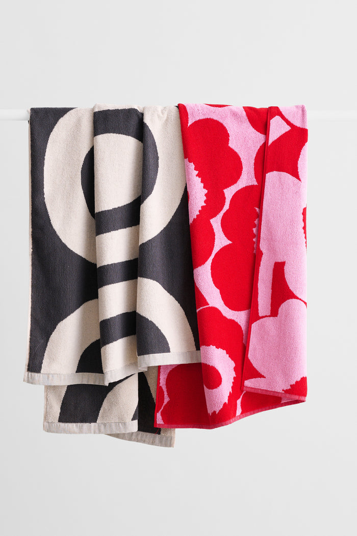 Marimekko Unikko Bath Towel