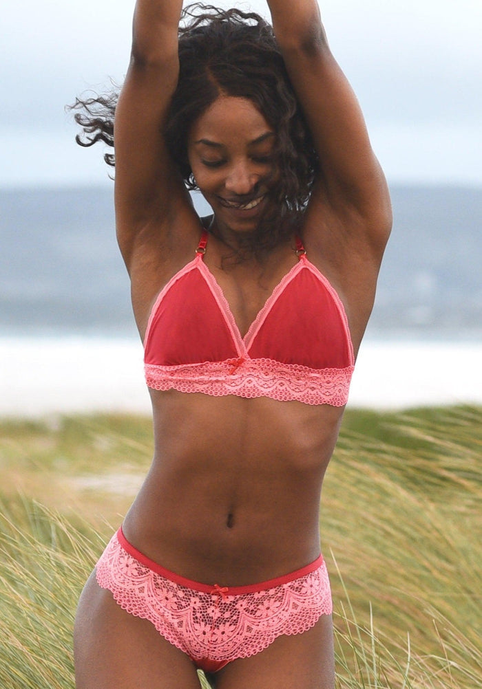 Rio Set in Lady in Red - Takkleberry